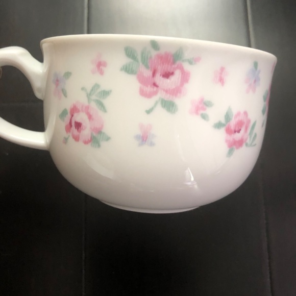 Lynn Hollyn Tuscany Collection Pink Roses Bud teapot t and cup - Picture 2 of 4